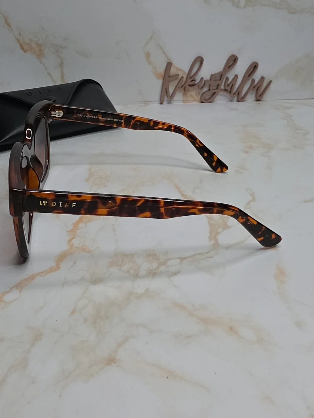 Diff Eyewear stylish tortoiseshell